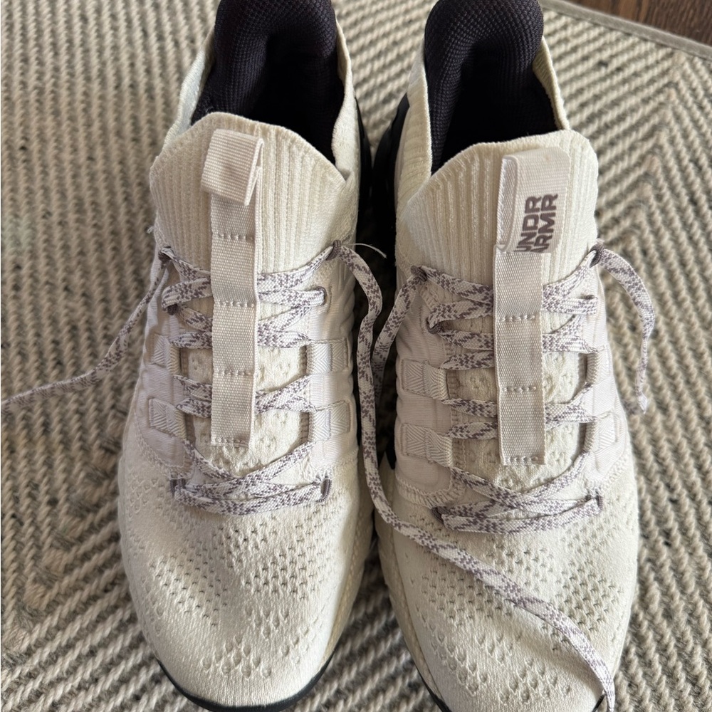 Under Armour White Knit Trainning Sneakers